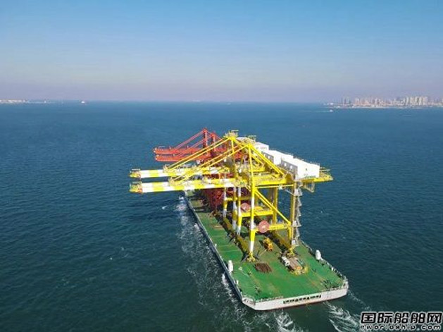 new-years-launch-shipping-of-2-unloaders-and-2-shore-cranes-from-haixi-heavy-machinery-on-the-same-ship.jpg